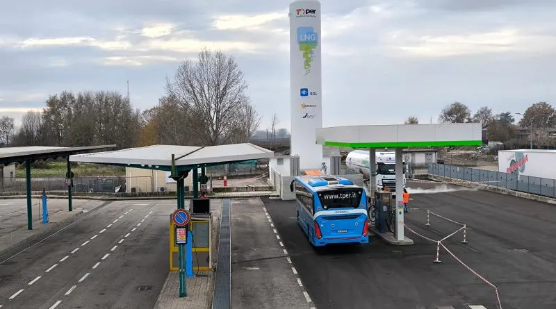 TPER inaugura a Ferrara la nuova stazione di rifornimento di LNG e bioLNG per i bus