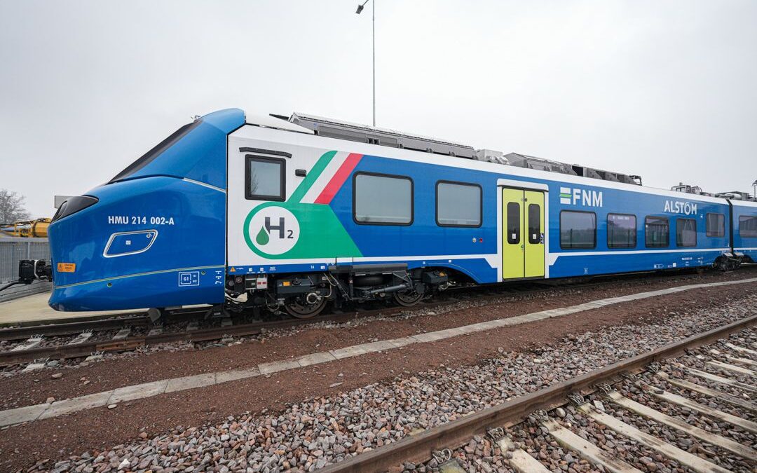 Lombardia: presentato il primo treno italiano alimentato a idrogeno