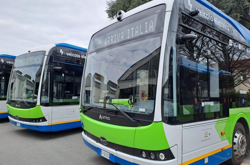 BRESCIA- Arriva Italia  inaugura un impianto di rifornimento a metano e mette in servizio 5 bus elettrici